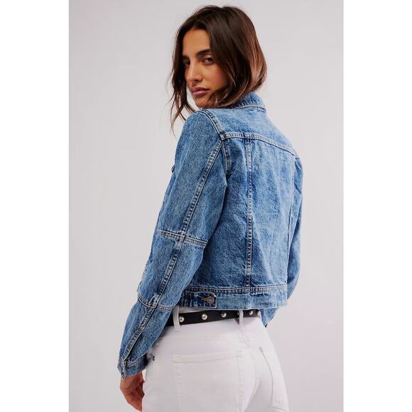 #290 NWT- Free People x We The Free Rumors Denim Trucker Jacket SIze:SM - Picture 3 of 4